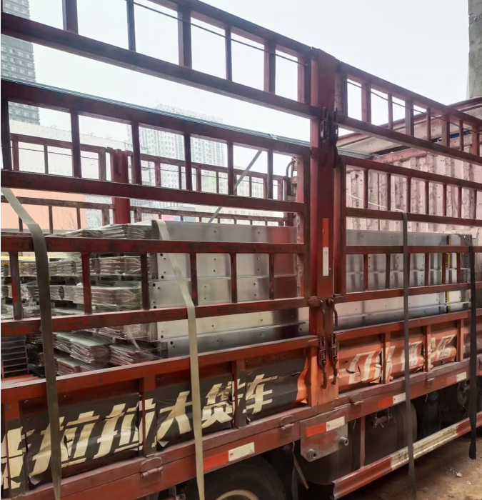 江西南昌安装密集母线槽：8月22日工艺-3